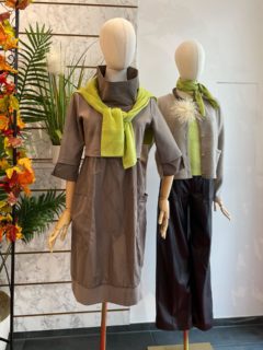 CEPAKA @cepakaavantgardeexclusive 
Waldstraße 42
76133 Karlsruhe 
🍂 Schaufenster der Woche 🍂
Kleid @vicariocinque  199,90€
Cashmere Pullover @esistocashmere 199,90€
Top @esistocashmere 99,90€
Cashmere Strickjacke @esistocashmere 279,90€
Hose @bluefireco 89,95€
Kommt vorbei 💖💖
Wir freuen uns auf euch 💖
#cepakakarlsruhe
#avantgardeexclusive
#boutiquekarlsruhe
#damenmode
#fashionista 
#shoppinginkarlsruhe